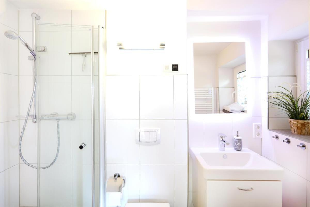Appartement & Ferienwohnungen Thiess Rostock Exterior foto