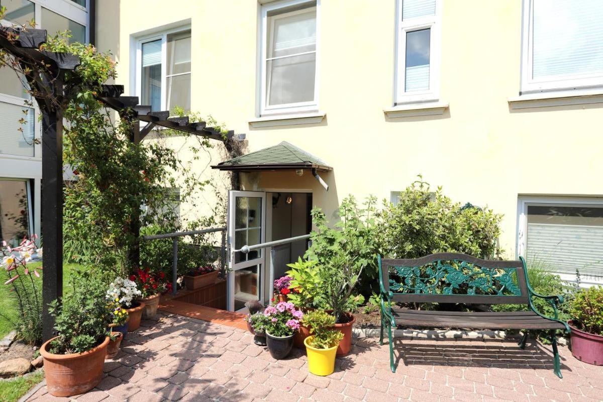 Appartement & Ferienwohnungen Thiess Rostock Exterior foto